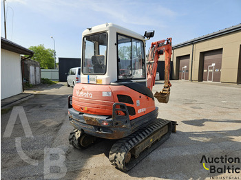 Miniexcavadora Kubota KX 61-3: foto 3