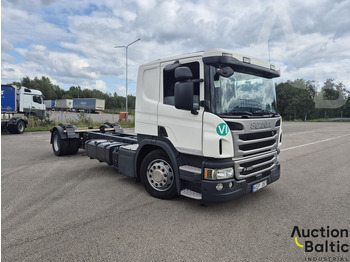Camión chasis Scania P 450: foto 2