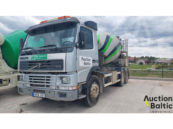 Camión hormigonera VOLVO FM12