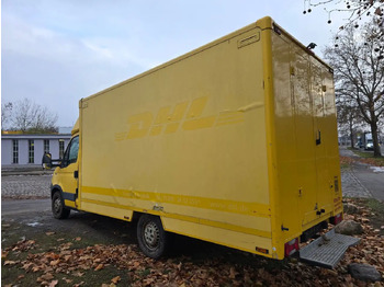 Furgoneta caja cerrada Iveco Daily/ Regalsystem/Luftfeder/1. Hand: foto 4