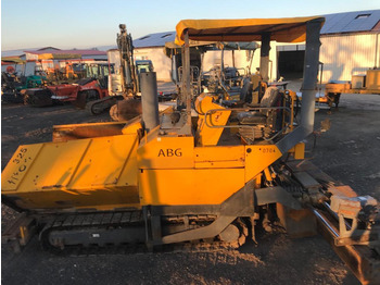 Pavimentadora de asfalto ABG TITAN 325 and runs and runs: foto 3