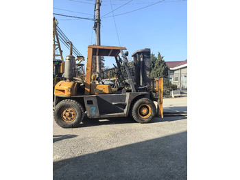 Carretilla elevadora diésel TCM