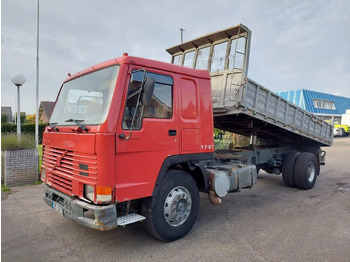 Camión volquete VOLVO FL10