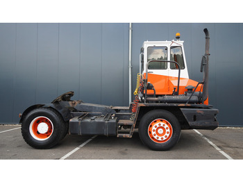 Maquinaria de construcción Terberg YT SL 1020: foto 2