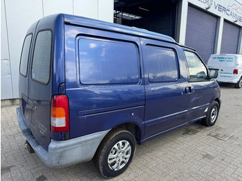 Furgón Nissan Vanette CARGO **2,3DIESEL-CAMIONETTE FRANCAIS**: foto 4