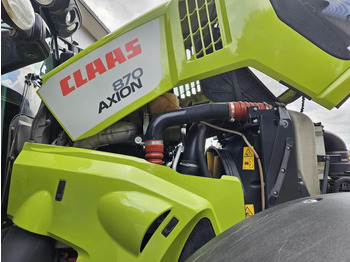 Tractor CLAAS Axion 870