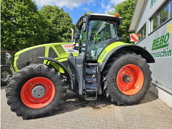 Tractor CLAAS Axion 960