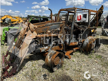 Tractor CASE IH JXU Maxxima