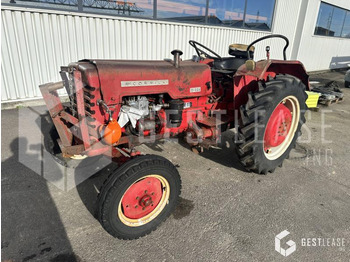 Tractor McCORMICK