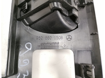 Pieza universal para Camión Mercedes-Benz Salongi plastik A9606801508: foto 3