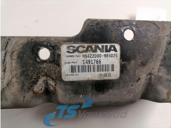 Pieza universal para Camión Scania Radiaatori pealne kronstein 2053879: foto 4