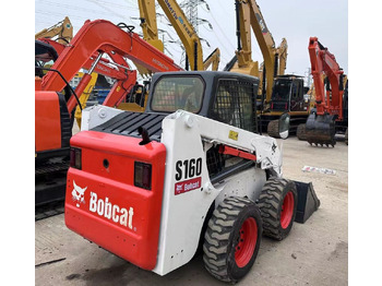 Minicargadora BOBCAT S160