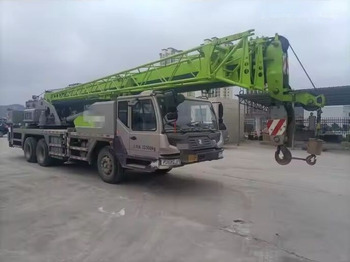 Autogrúa ZOOMLION ZTC250