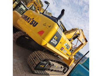 Excavadora de cadenas KOMATSU PC 200-8: foto 5