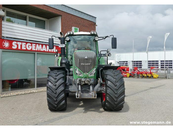 Tractor FENDT 826 Vario