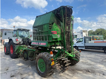 Cosechadoras de remolacha para transporte de alimentos Onbekend Stoll V202 Bietenrooier Getrokken bietenrooier: foto 3