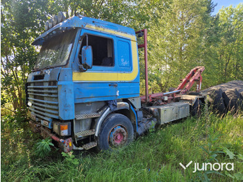 Camión multibasculante SCANIA 143