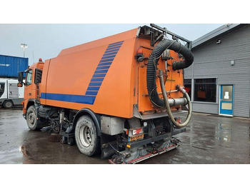 Barredora vial VOLVO M9 4x2R + Johnston Beam VX800 Road Cleaner: foto 4