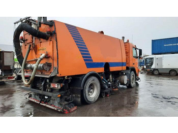 Barredora vial VOLVO M9 4x2R + Johnston Beam VX800 Road Cleaner: foto 2