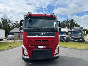 Camión portacontenedor de cadenas Volvo FH500 8x4 Tridempucher: foto 3