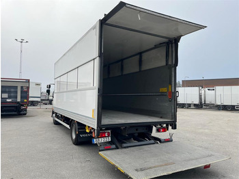 Camión caja cerrada Volvo FL 250 16 ton: foto 2
