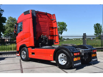 Cabeza tractora Volvo FH 460 Globe 4x2 - RETARDER- HYDRAULIC SYSTEM - 718 TKM - AIRCO - DIFF. LOCK - PTO - GOOD CONDITION -: foto 3