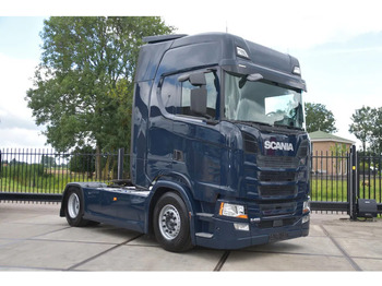 Cabeza tractora SCANIA S 450