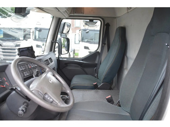 Camión caja cerrada Volvo FL 280 4x2 + BOX - 294 TKM - AIRCO - DOUBLE CARGOFLOOR - ELEVATOR - REMOTE CONTROL - CAMERA -: foto 5