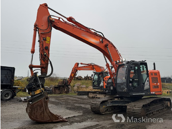 Excavadora de cadenas HITACHI ZX225USLC-6