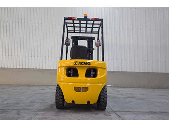 Carretilla todo terreno nuevo XCMG FD30T 3 ton hydraulic Fork Lift Truck Forklift With Attachments: foto 5