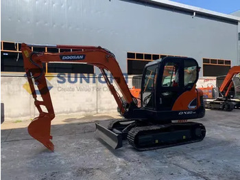 Excavadora de cadenas DOOSAN DH60