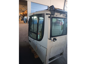 Cabina e interior LIEBHERR