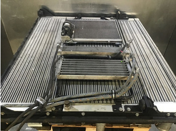 Radiador Liebherr Combined Radiator: foto 5 Radiador Liebherr Combined Radiator: foto 5