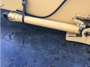 Cilindro hidráulico LIEBHERR