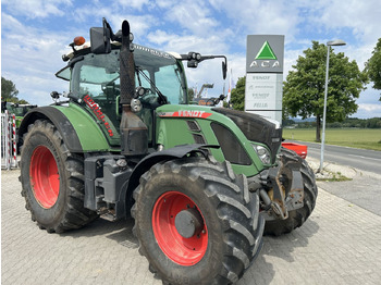 Tractor FENDT 724 Vario