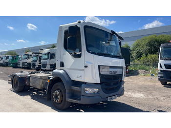 Camión chasis DAF LF 220