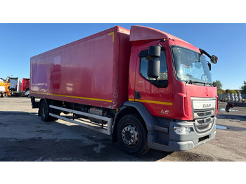 Camión caja cerrada DAF LF 220