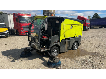 Barredora vial JOHNSTON