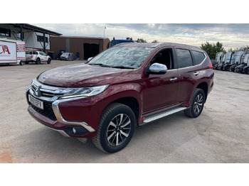Coche familiar MITSUBISHI SHOGUN SPORT 2.4 DI-DC: foto 2