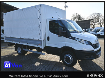 Furgoneta con lona IVECO Daily