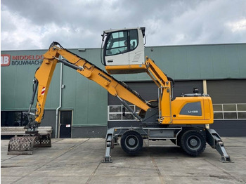 Manipulador de materiales LIEBHERR LH 22 M
