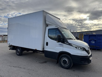 Furgoneta caja cerrada IVECO Daily 35s14
