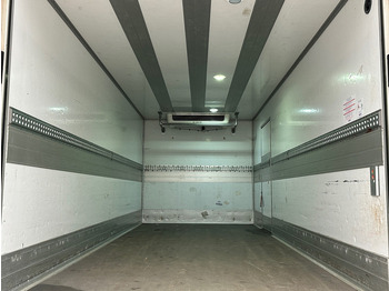 Camión frigorífico Renault D12.210: foto 5