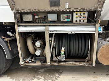 Camión cisterna Volvo FM9.260: foto 4