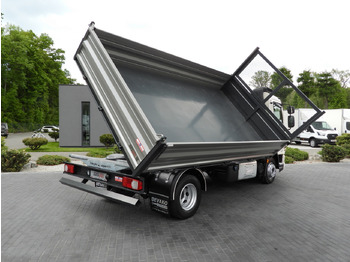 Camión volquete DAF LF 180 THREE-WAY TIPPER CRUISE CONTROL LED LIGHTS AUTOMATIC TRANSMISSION  TWIN WHEELS AIR CONDITIONING  180HP: foto 3