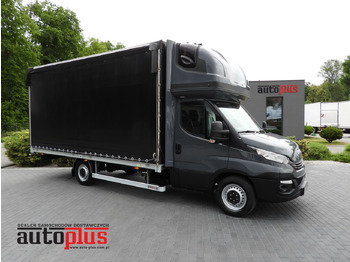 Furgoneta con lona IVECO Daily 35s18