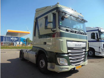 Cabeza tractora DAF XF 440: foto 3