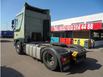 Cabeza tractora DAF XF 440: foto 5