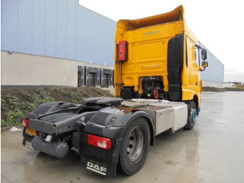 Cabeza tractora DAF XF 440: foto 5