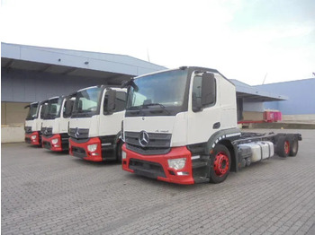 Camión portavehículos MERCEDES-BENZ Actros